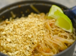 Thai peanut noodle