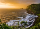 Sunrise in Pololu Valley