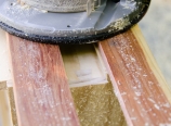 Cutting groove for runners