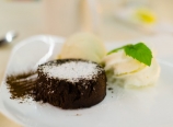 Molten chocolate cake