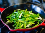 Green onion sautee